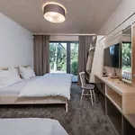 In Bed Ichov Near Slopes ヴィラ *